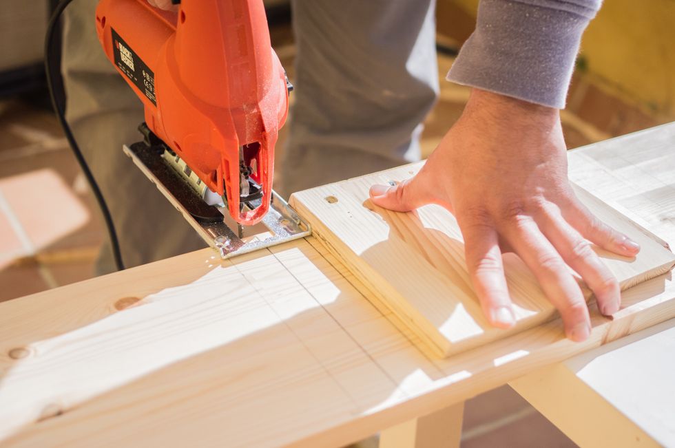 Next, saw the necessary amount of pieces. In our case we had *12 pieces 20cmx20cm (7.9\u201dx7.9\u201d) for 2 small and narrow hexagons *6 pieces 20cmx25cm (7.9\u201dx9.84\u201d) for 1 small and medium-depth hexagon >>>