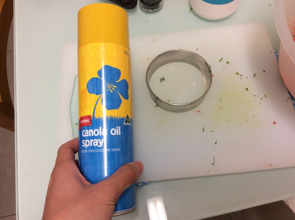 Next spray around the inside of the ring with spray oil