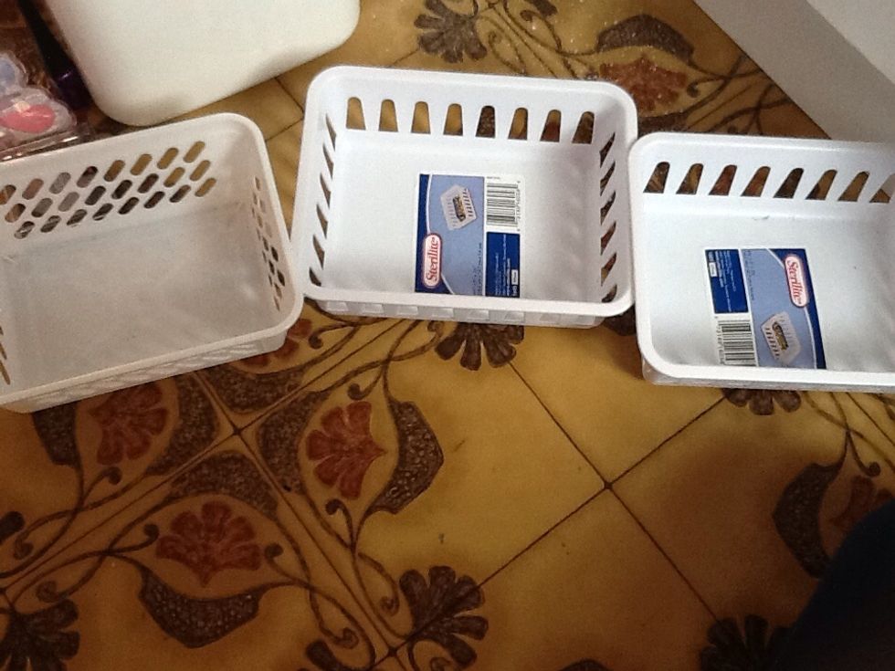 Next, take your plastic thingies and FILL EM UP!!!