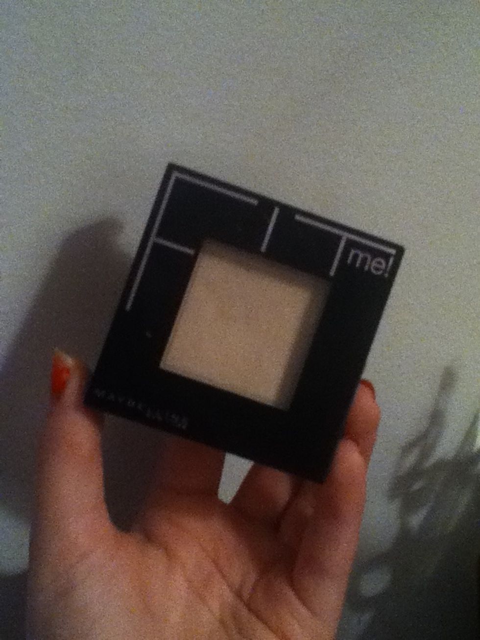 Next taking a face powder in your skin color, I'm using Maybelline's fit Me face powder in 115 ivory
