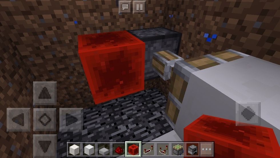 Next to it, place a redstone block. The sticky piston should be activated.
