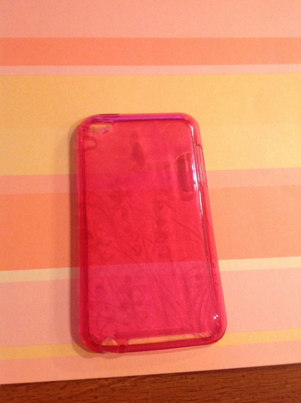 Next, trace you clear case on the paper (you can use a clear case with some color like I did)