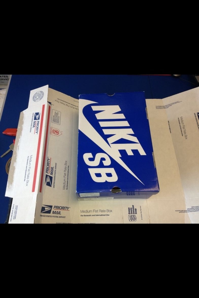 Shoe Box Dimensions, Size: USPS Priority Mail Box to Ship Shoes