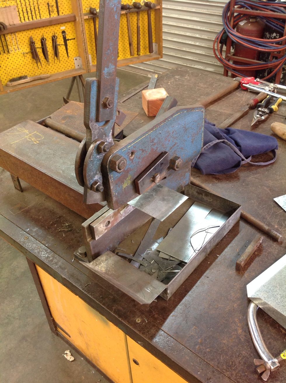 Next, you use this and cut the metal.