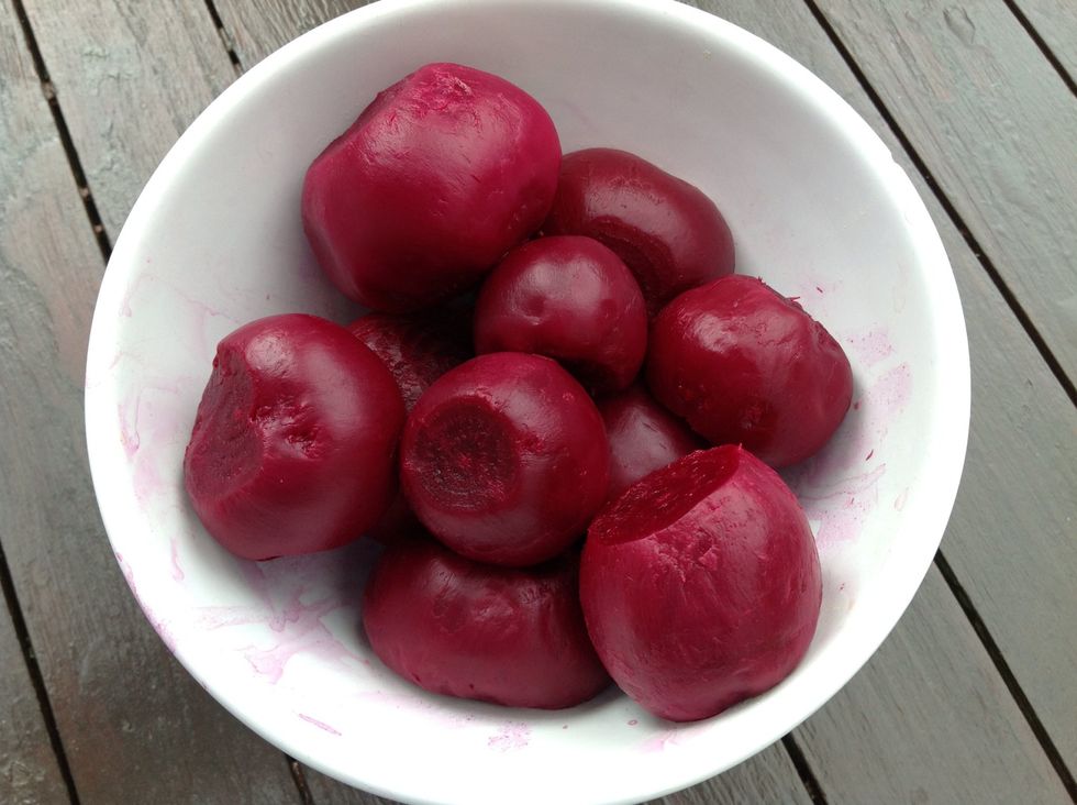 Nice little bowl of baby beets, keep in the fridge, lovely in salads, sandwiches with some cheese and salad leaves. My preference is just to eat on their own as a side dish, with some new potatoes.