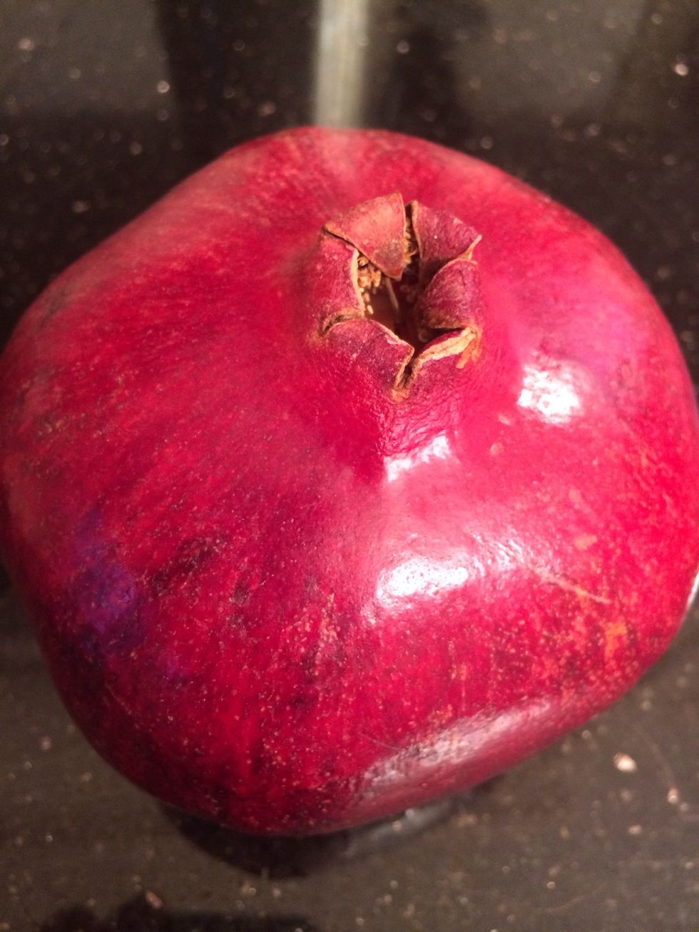 How to clean a pomegranate B+C Guides