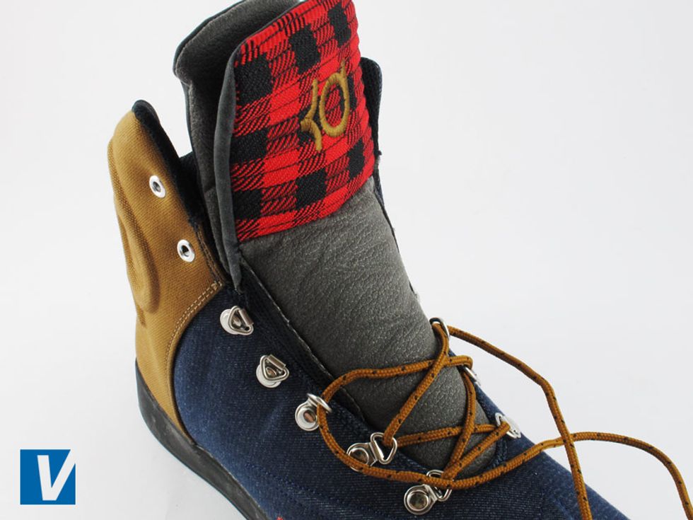 Nike KD 6 Lifestyle's have an unusual double layer structure tongue. The top tongue has two separate sections, the top section is fabric with a KD logo and the bottom section is a soft leather.