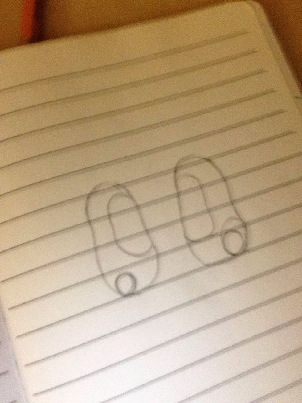 No draw 1oval and 1 circle in each eye