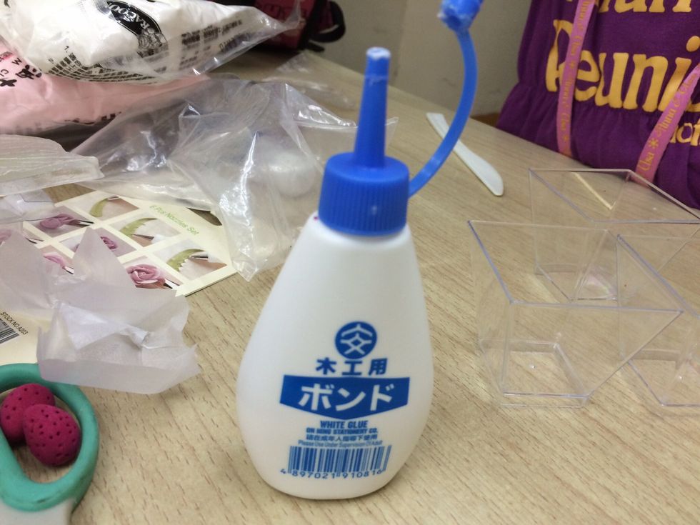 Normal white glue