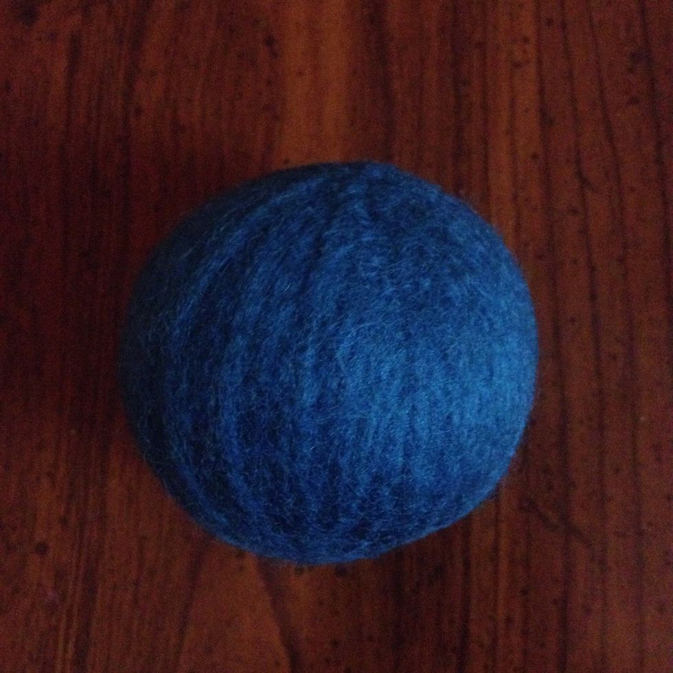 Notice how the threads are bonded to each other? Your dryer balls have now felted and will not separate. Only 100% wool will do the trick!