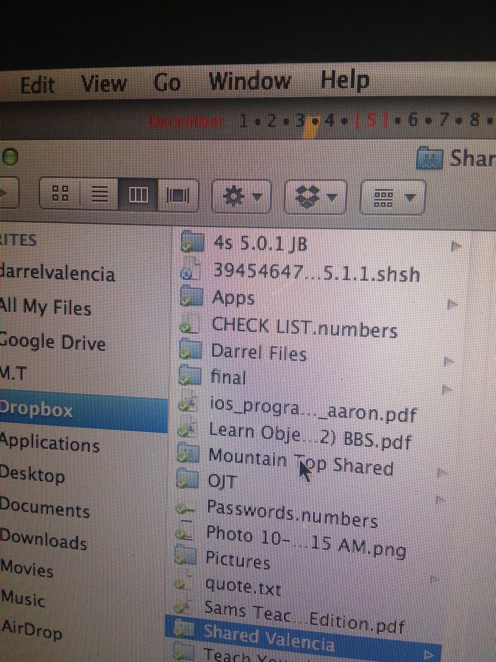 Notice the check mark on every files. this means that its uploaded on dropbox and can be access anytime.You notice the second file? i just drag it and it syncs. (loading icon) meaning its uploading.