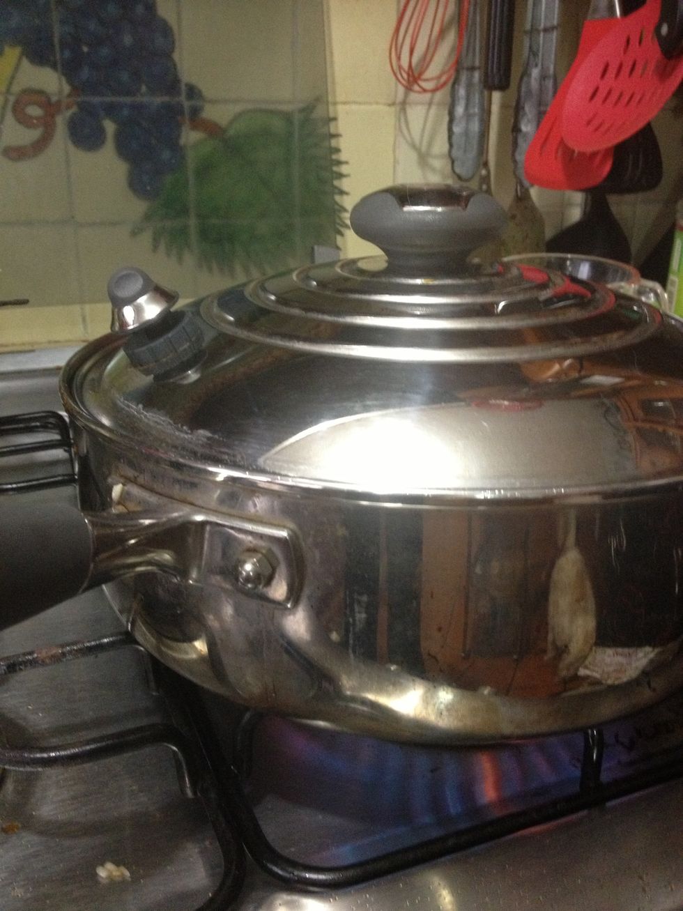 Notice the valve on the lid is open.