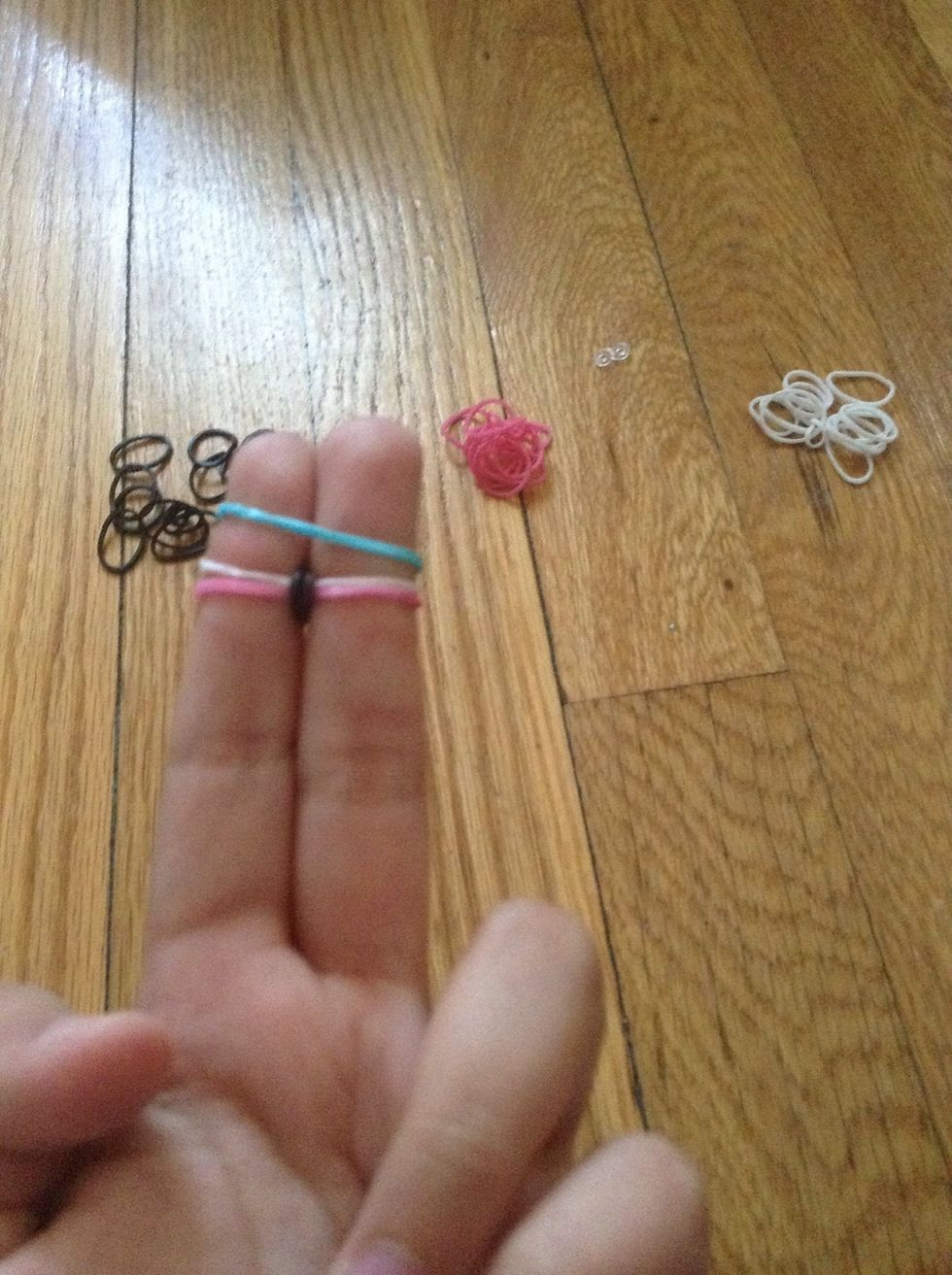 Now add another rubber band because you always need three on your fingers