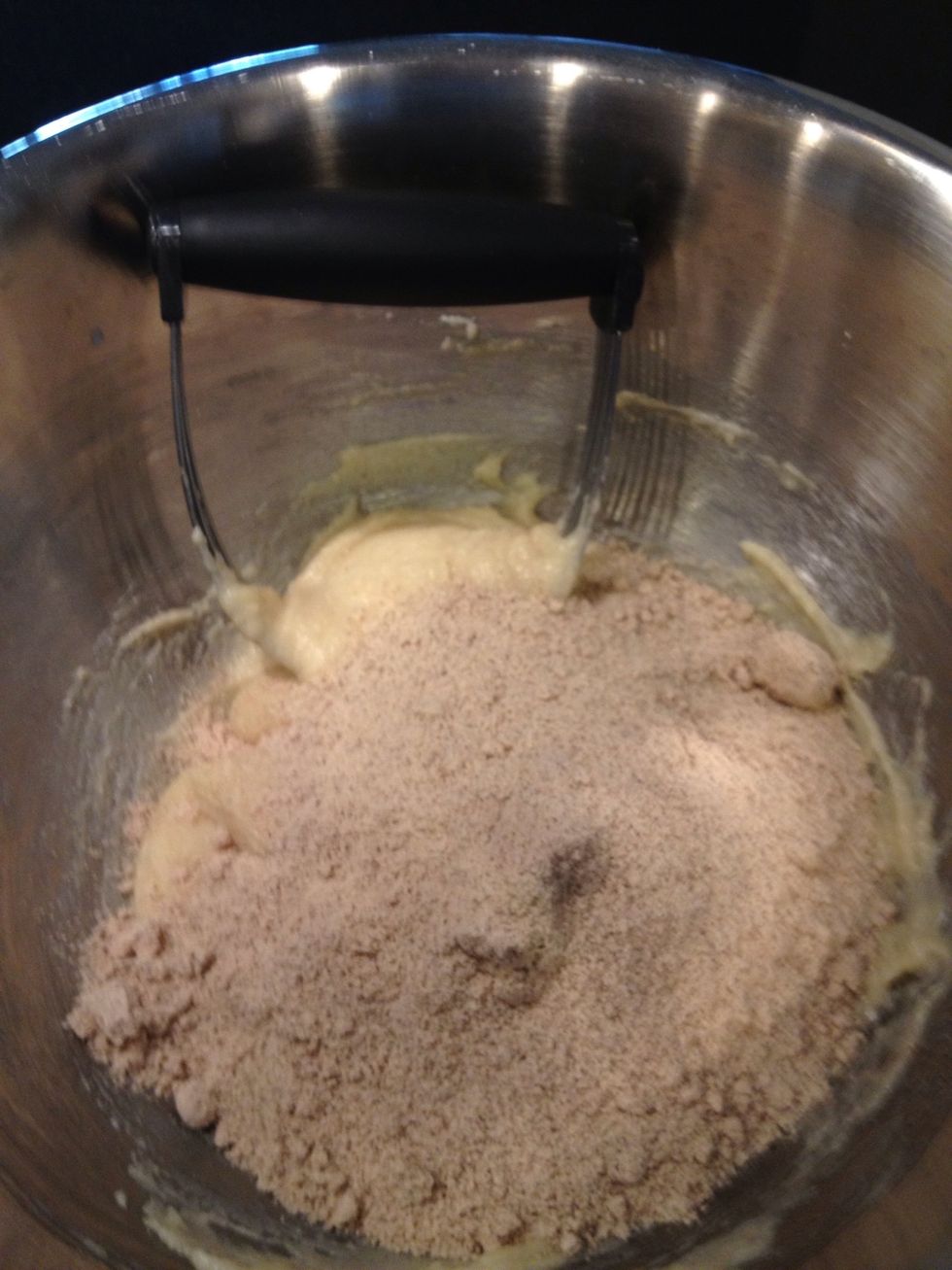 Now add the cinnamon crumb topping mix from the box.