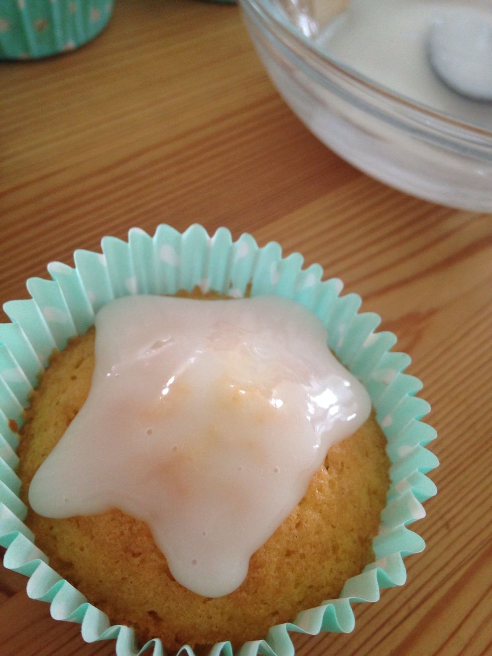Now add the topping on your muffin