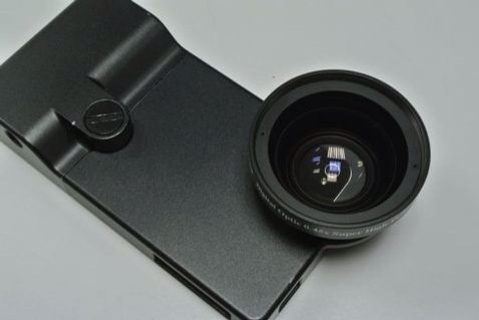 Now attach the wide-angle lens.