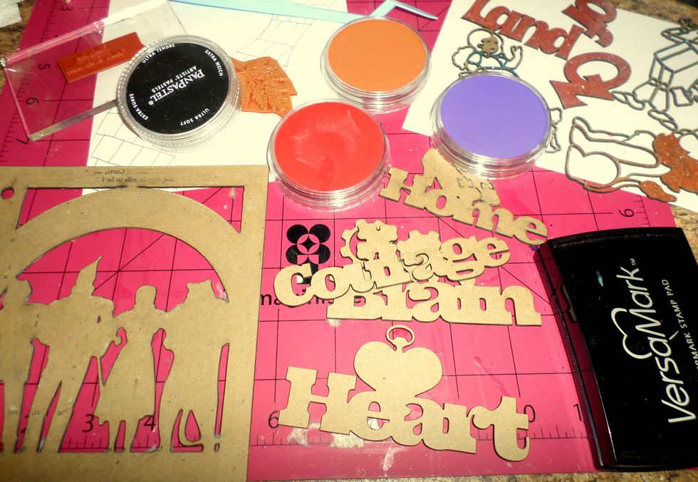 Now, color the chipboard with Pan Pastels!  Use different sponge applicators to achieve different effects.  Blend the colors to make your own shades.