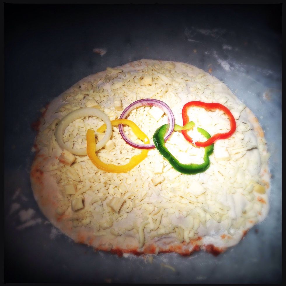 Now create your Olympic Rings from pepper & onions