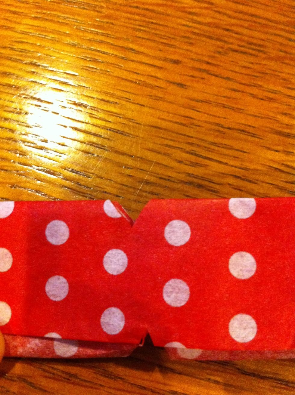 Now cut small triangles on the middle of these strips