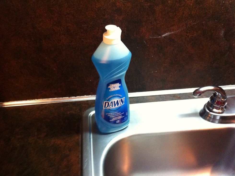 Now everyone needs dish soap on the sink.. Right?