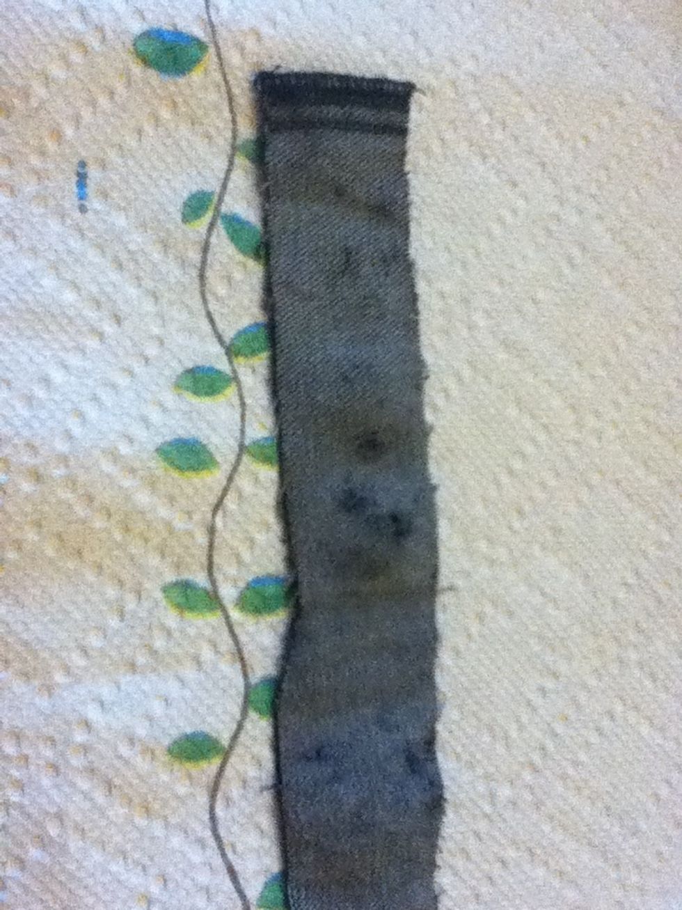 Now flip over that strip of painted jean fabric.