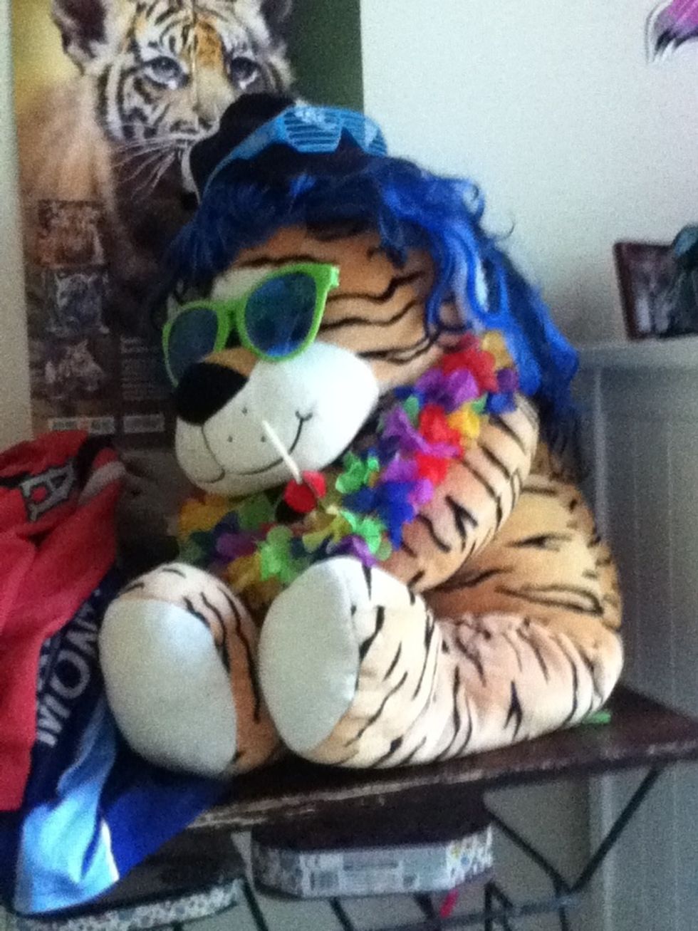 Now for a finishing touch, give him a holiday straw.