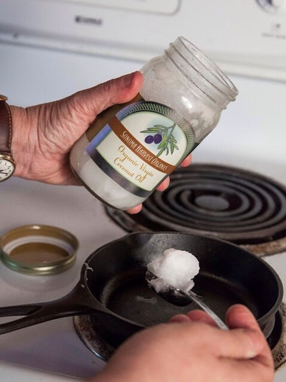 Now for the chaunk, or tempering. In a small skillet heat 1 Tbs of vegetable or coconut oil.