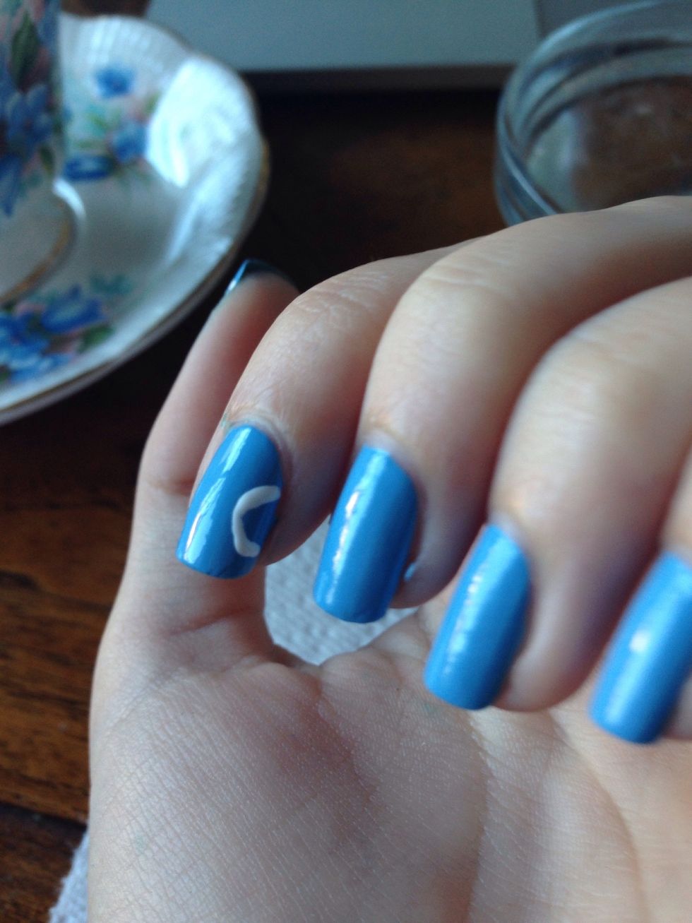 Now for the top of Olaf's head. Start with a C at the inside edge of your nail