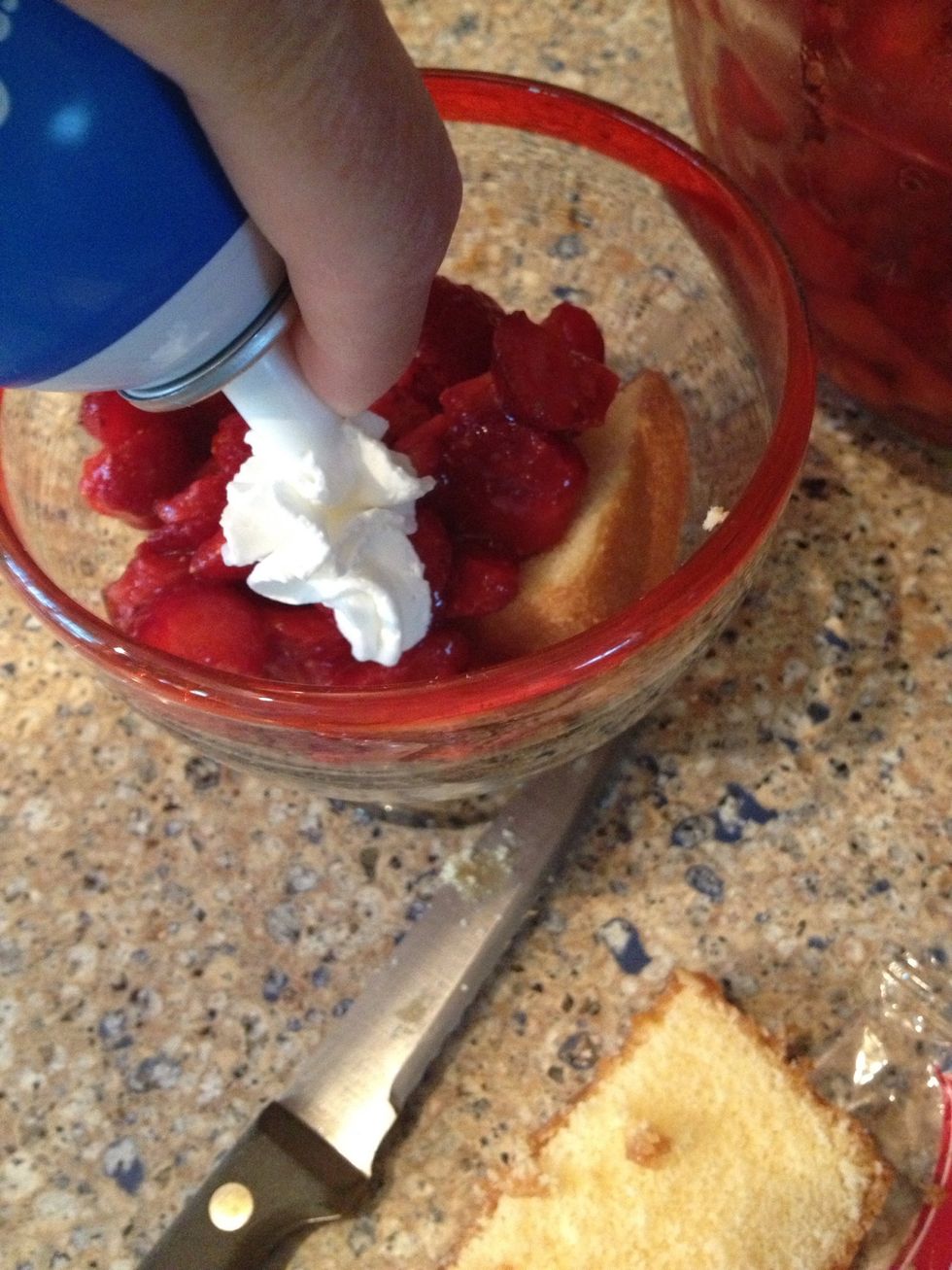 Now for the whipped cream...oh yeah ;P