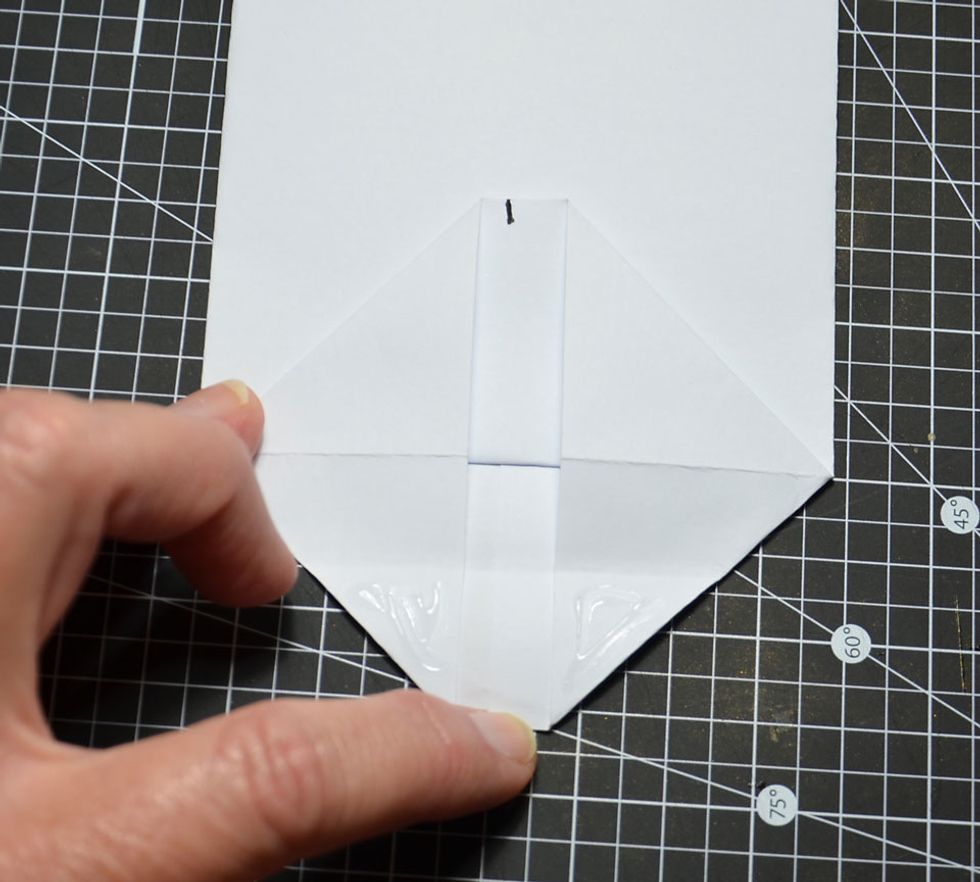 Now glue, only in the parts as shown.