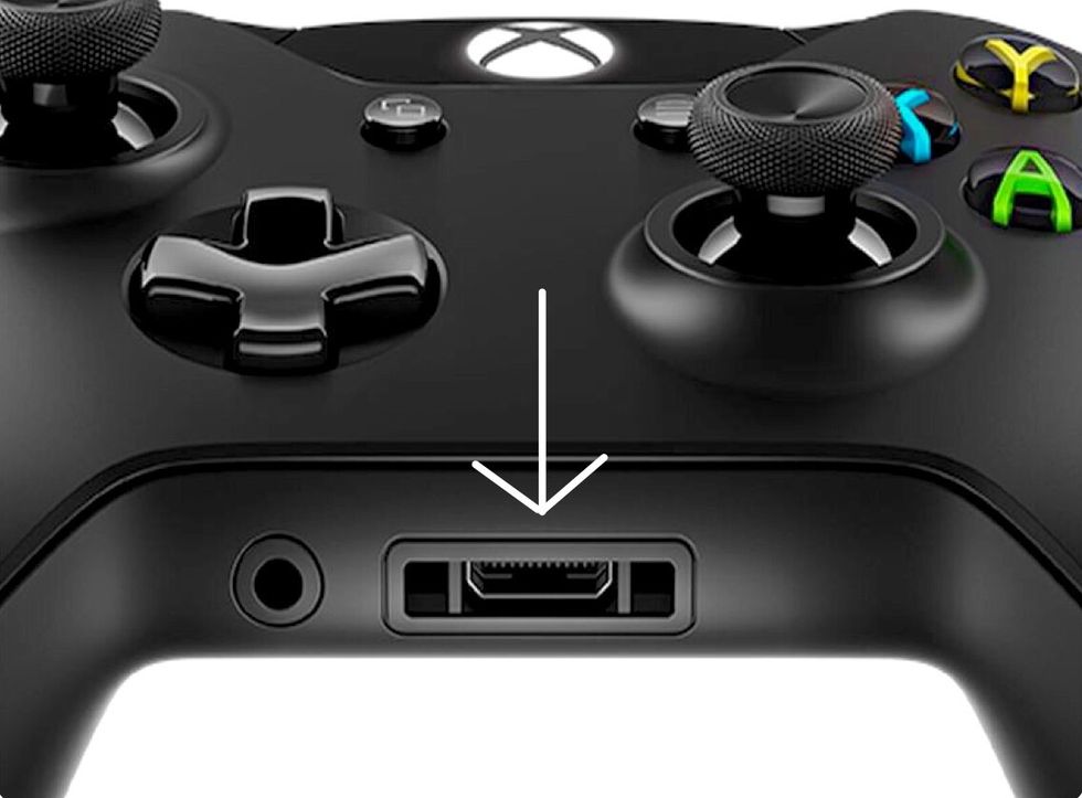 Now if you have the old Xbox controller your going to want to buy a adapter witch you can buy at almost any tech store. The adapter only fits in the middle hole of the remote.