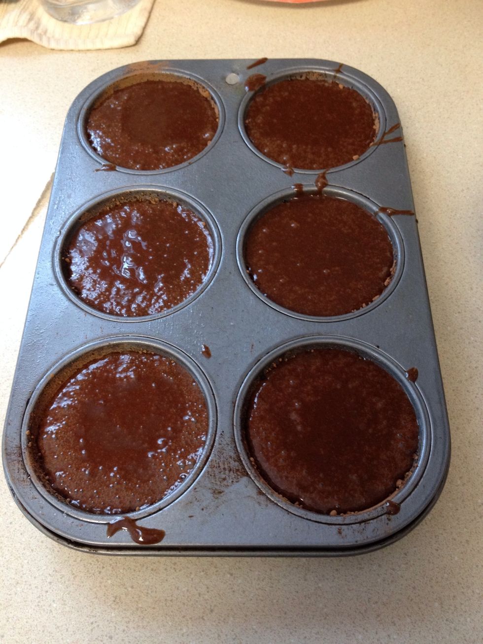 Now into the oven for 7-8 minutes until top is cracked and the sides are set