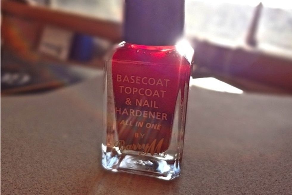 Now it's time to mix. Close the lid and shake that bottle like your life depends on it! The colorant will naturally try to split from the varnish so you will need to shake before each application.