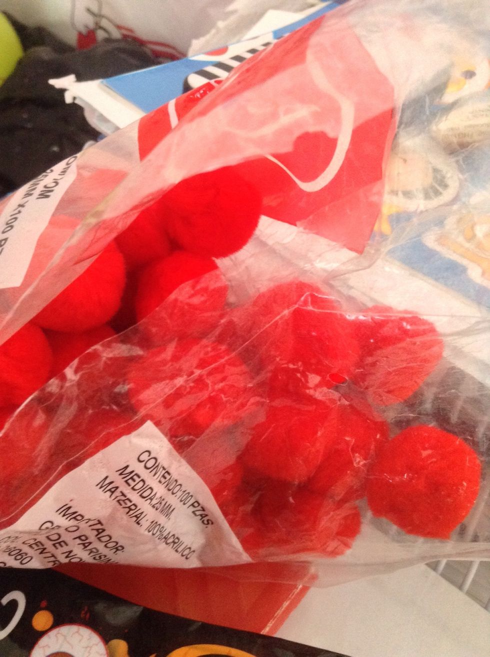 Now it's time to paste the Pom poms!