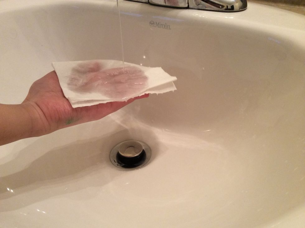 Now just wet the cloth.