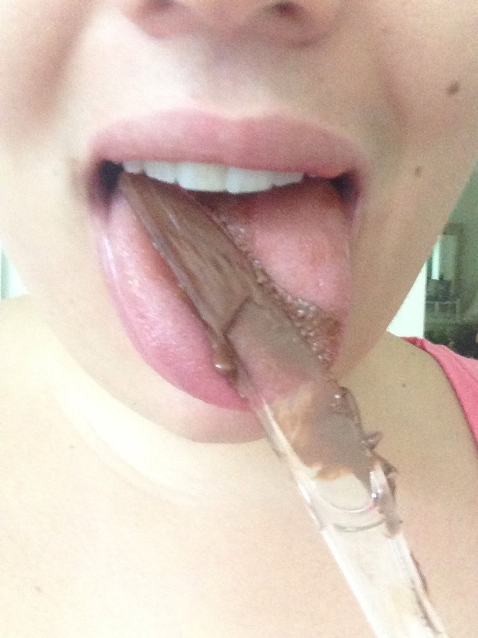 Now lick the knife. This is mandatory and why I'd recommend a plastic knife.