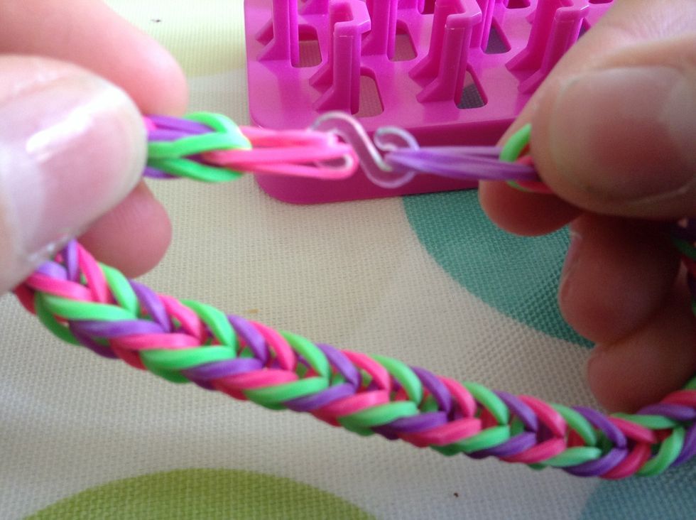 Now loop the first original band onto the "s" or "c" clip... and you're done!!!