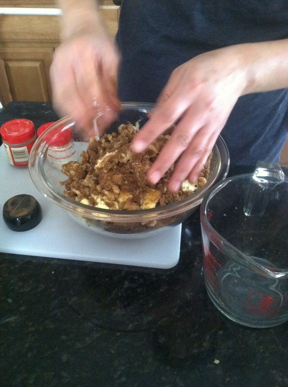 Now mix the mixture with your hands until fully mixed and set aside