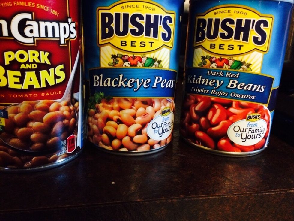 Now my bunch likes a bean in their soup too. Usually you will see green beans. But also can use kidney beans, black beans, black eyed peas, even pork and beans!