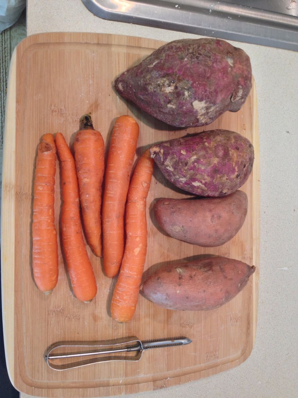 Now peel the sweet potatoes and carrots and then wash