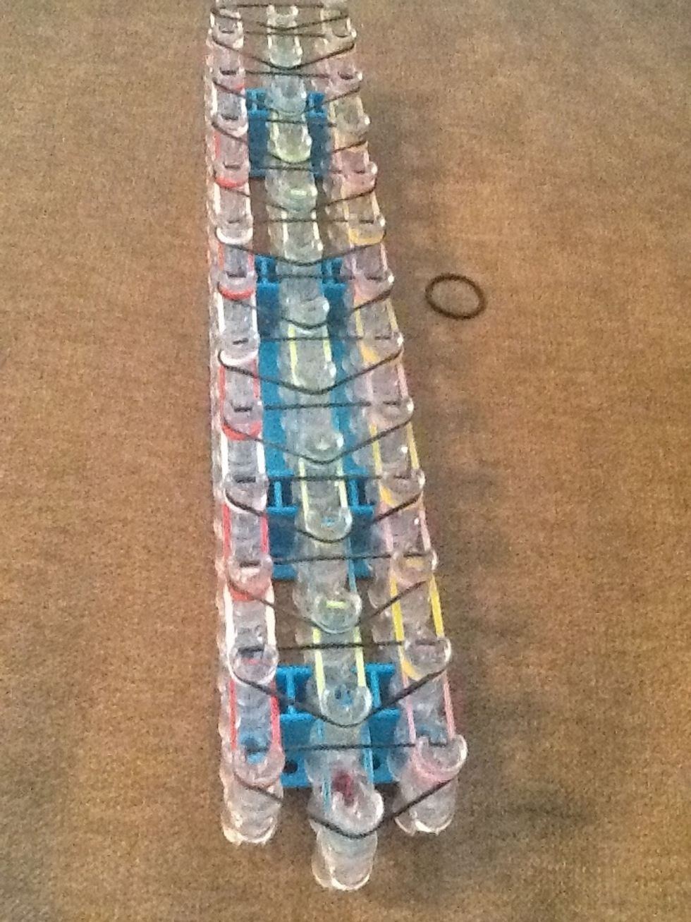 Now place the bands like they are in the picture