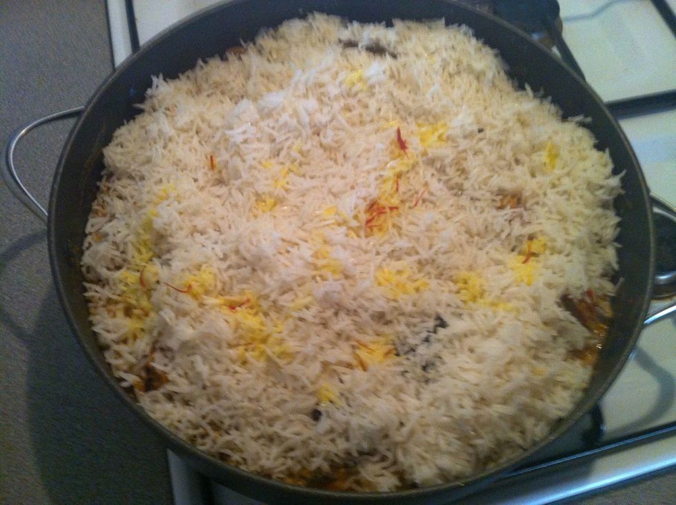 Now pour half of the saffron milk