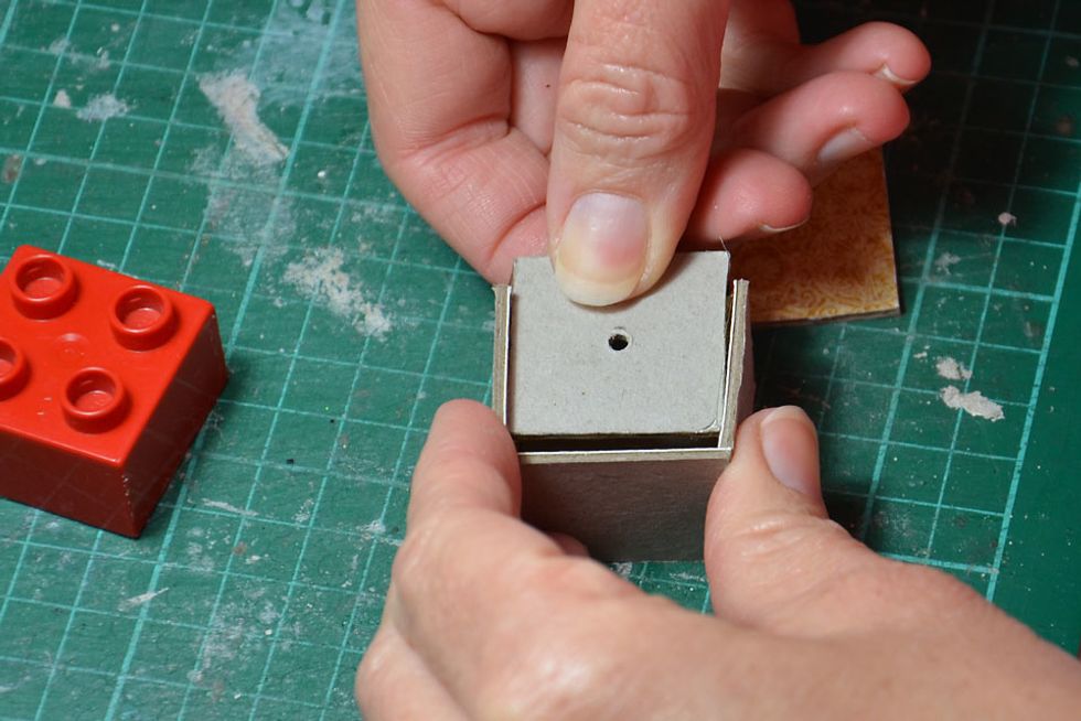 Now push in the top centre piece.