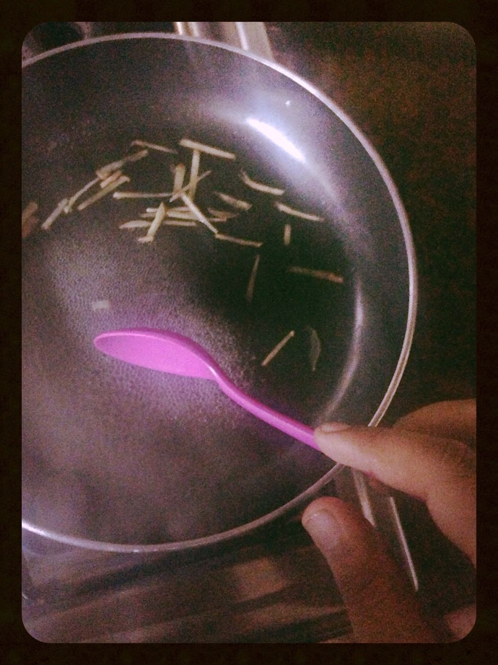 Now put ginger in it and cook for 2-3 min on high heat