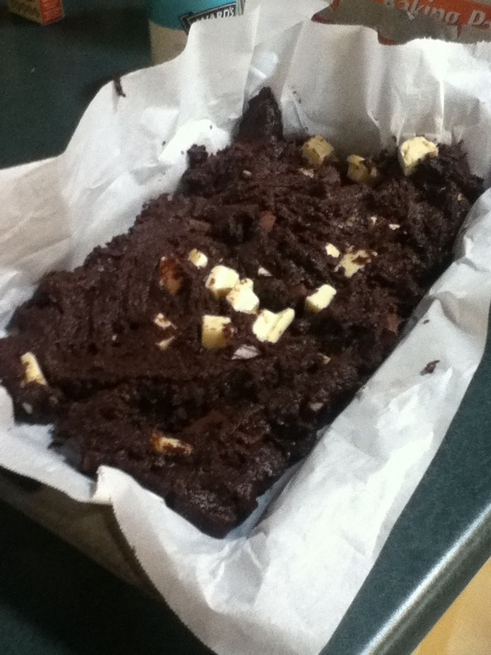 Now put it in a tray, about 3 1/2 cm deep, 26cm horizontally and 16cm vertically