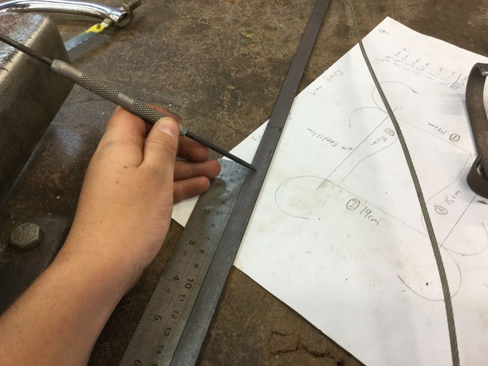 Now rule off 19cm with the scribe for your third piece