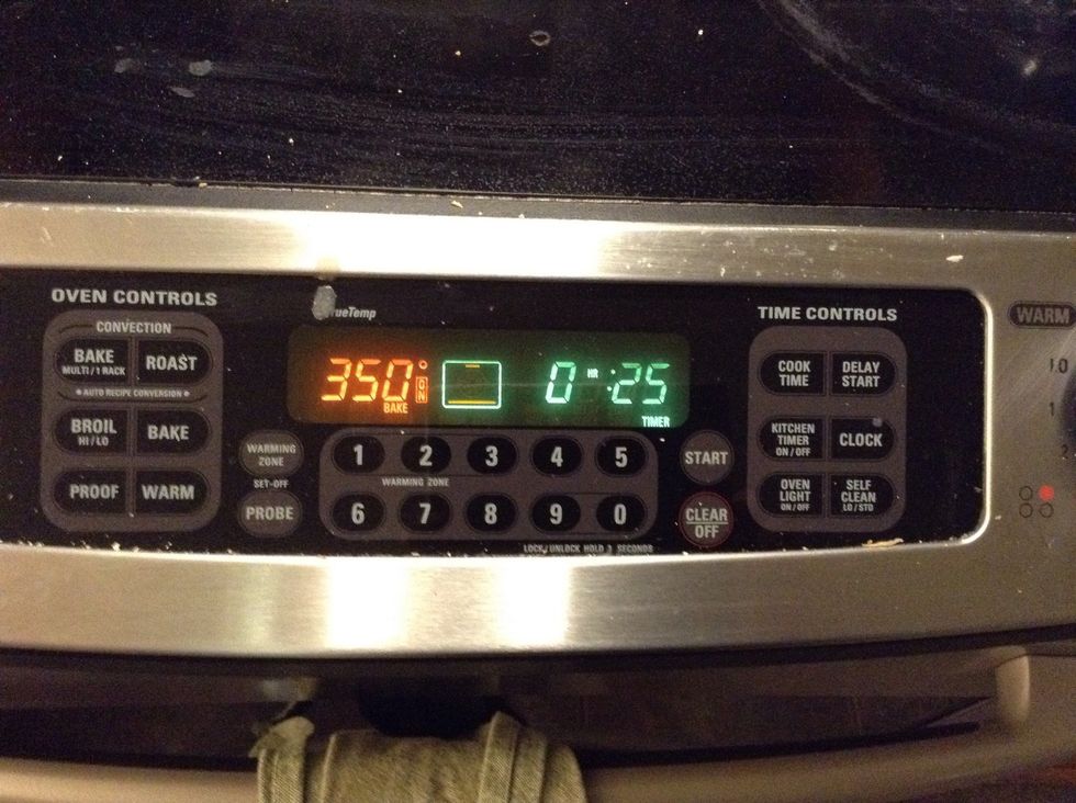 Now set the oven timer for 25 minutes and wait