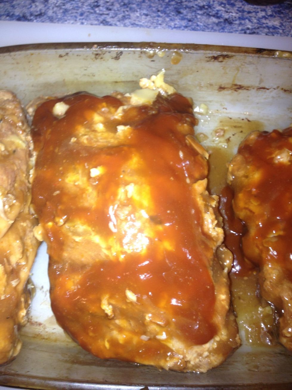 Now smear on some more BBQ sauce in to the oven at 200\u00b0c for 20 mins the turn and more BBQ sauce and back in for 20 more mins