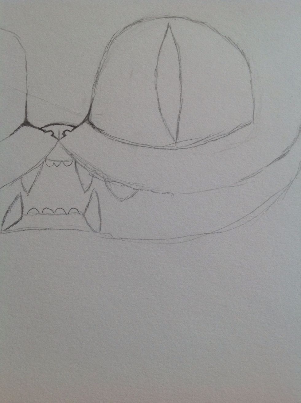 Now, start to draw the other blunter teeth.