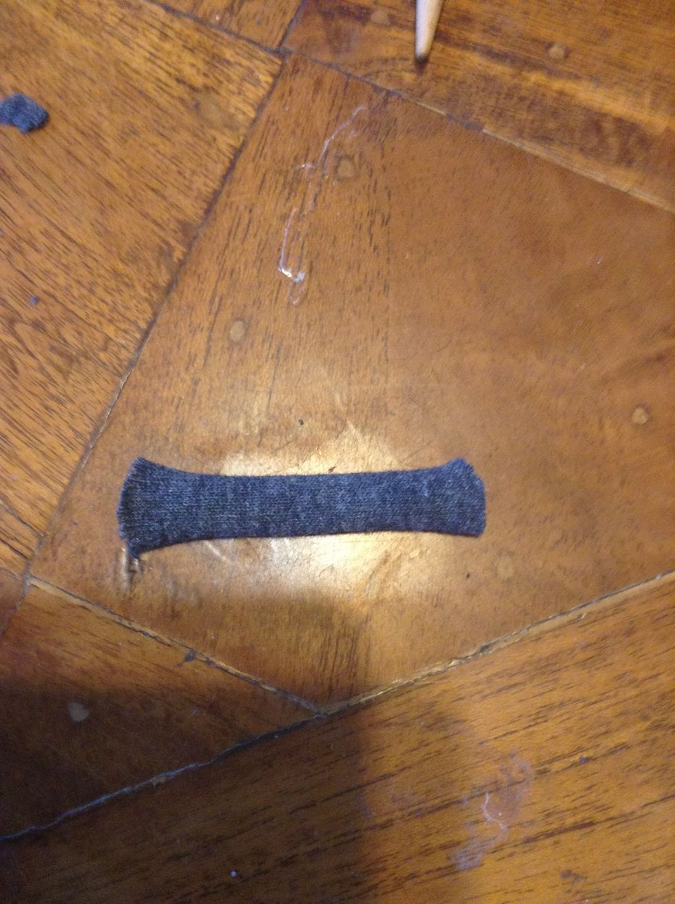 Now stretch your strip to make it curl a bit, and look nicer